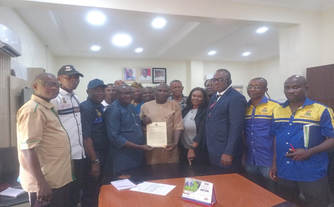 Oyo Govt Allocates Land to Cashew Merchants in Ogbomoso-fotor-2025070813542